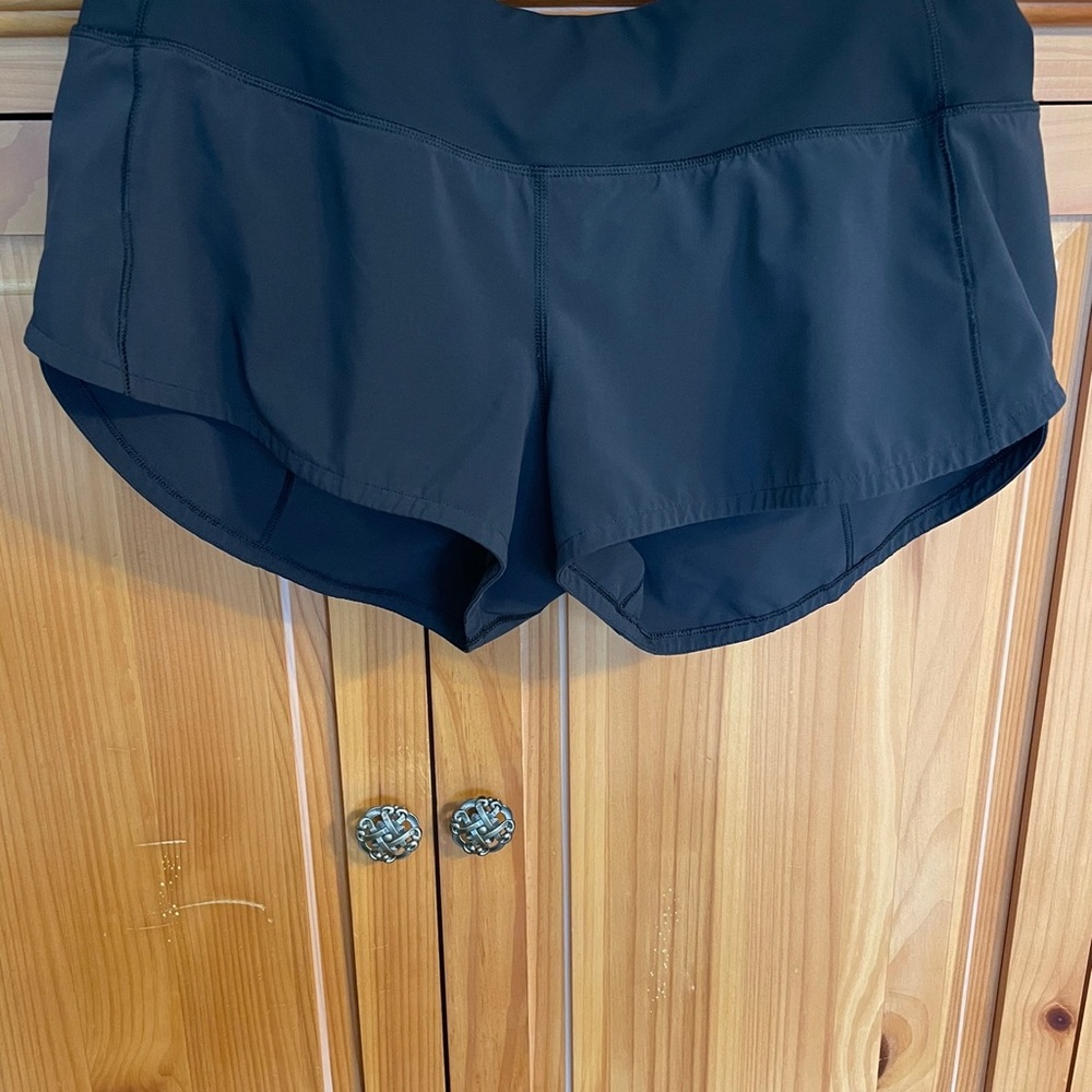 Lululemon speed-up shorts